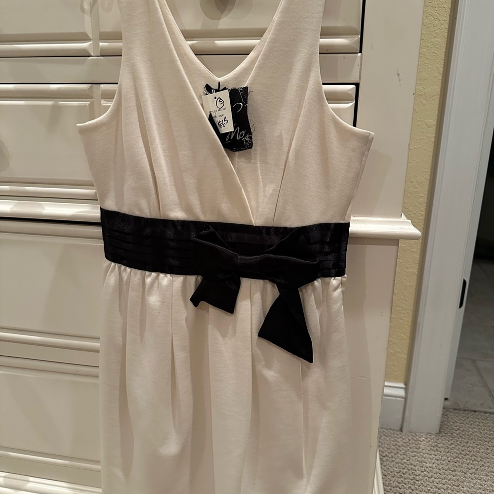 Nick & Mo new with tag Off white winter dress